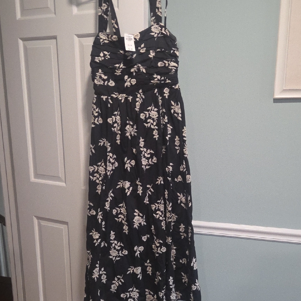 Abercrombie & Fitch Black and Cream Floral Maxi Dress